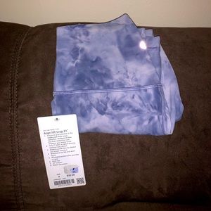 NWT lululemon Purple Diamond dye aligns
